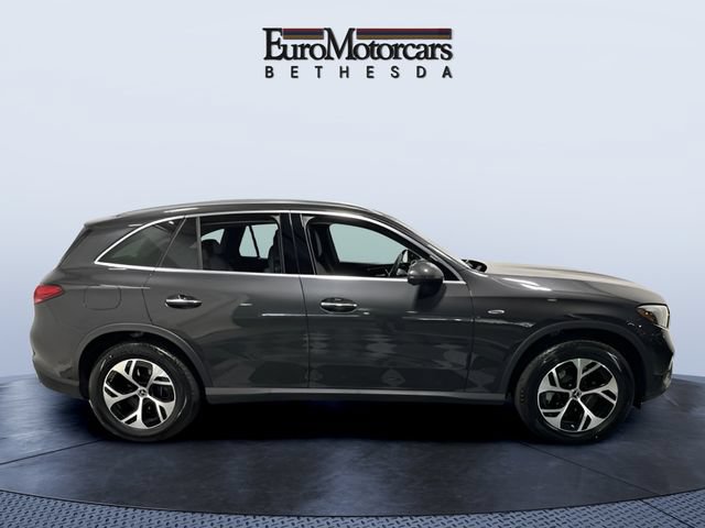 Used 2025 Mercedes-Benz GLC 350e 4MATIC w/ Driver Assistance Package image 6