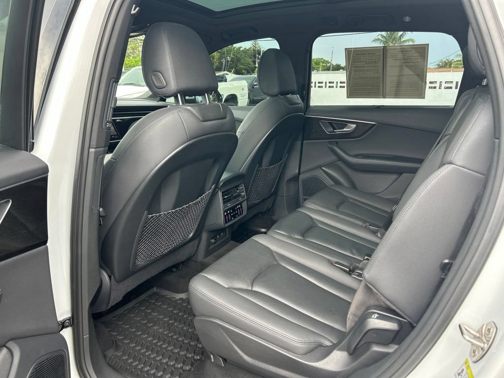 Used 2021 Audi Q7 3.0T Premium Plus w/ Executive Package AWD/4WD image 33