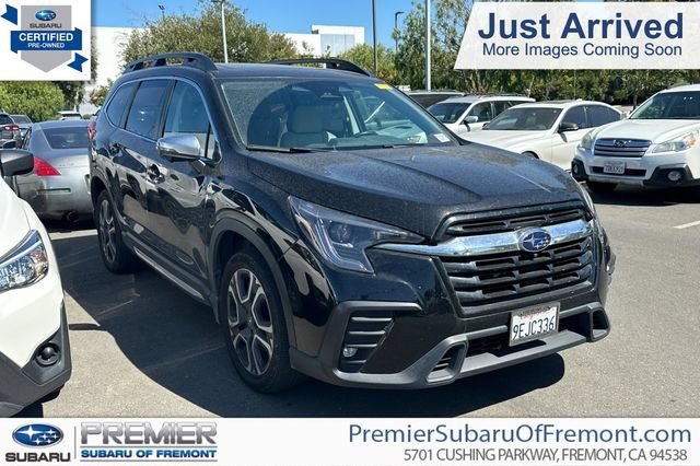 Used 2023 Subaru Ascent Limited w/ Technology Package AWD/4WD image 1