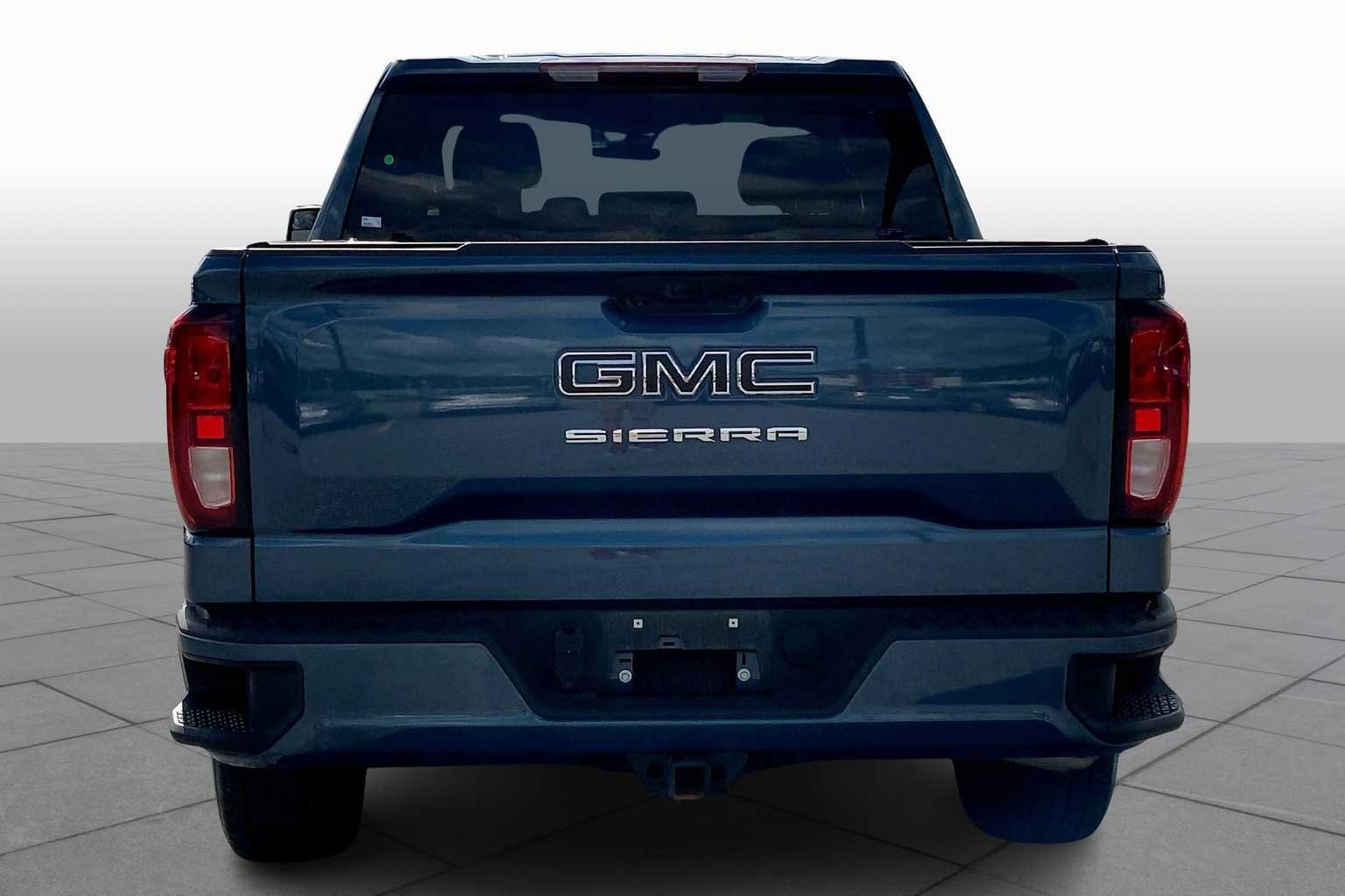 Used 2024 GMC Sierra 1500 Pro w/ Graphite Edition AWD/4WD image 5