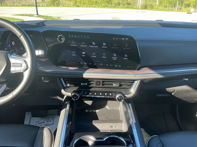 Used 2025 Chevrolet Suburban Premier w/ Sun And Tow Package AWD/4WD image 27