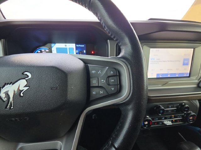Used 2023 Ford Bronco Outer Banks AWD/4WD image 12
