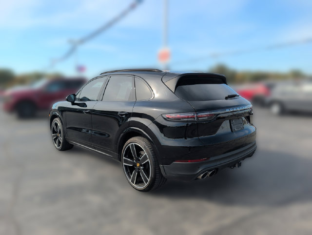 Used 2020 Porsche Cayenne S AWD/4WD image 2