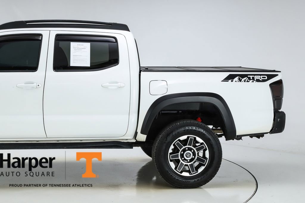 Used 2018 Toyota Tacoma TRD Off-Road image 41