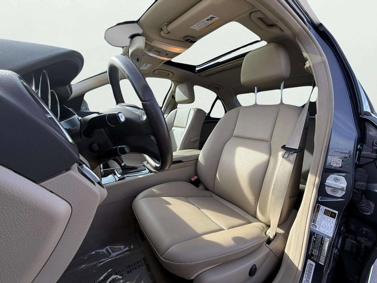 Used 2014 Mercedes-Benz C 300 4MATIC Sedan w/ Multimedia Package image 15