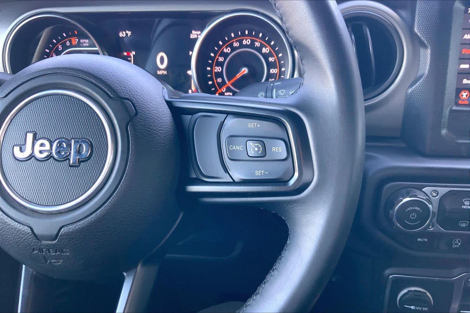 Used 2019 Jeep Wrangler Unlimited Sport S AWD/4WD image 31