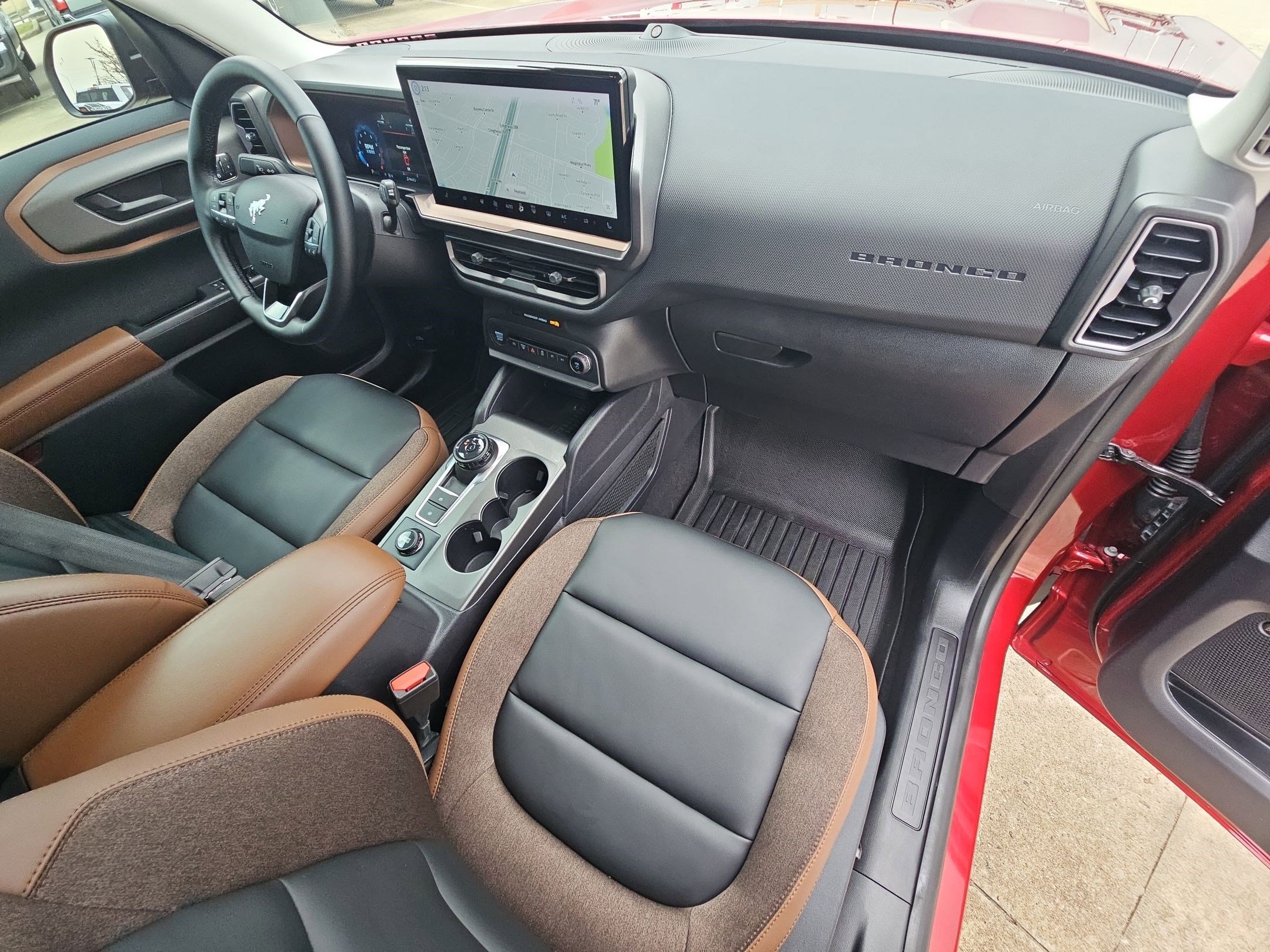 Used 2025 Ford Bronco Sport Outer Banks w/ Outer Banks Tech Package+ image 32