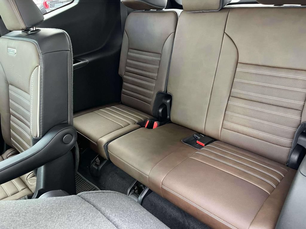 New 2026 GMC Acadia Denali Ultimate FWD image 17