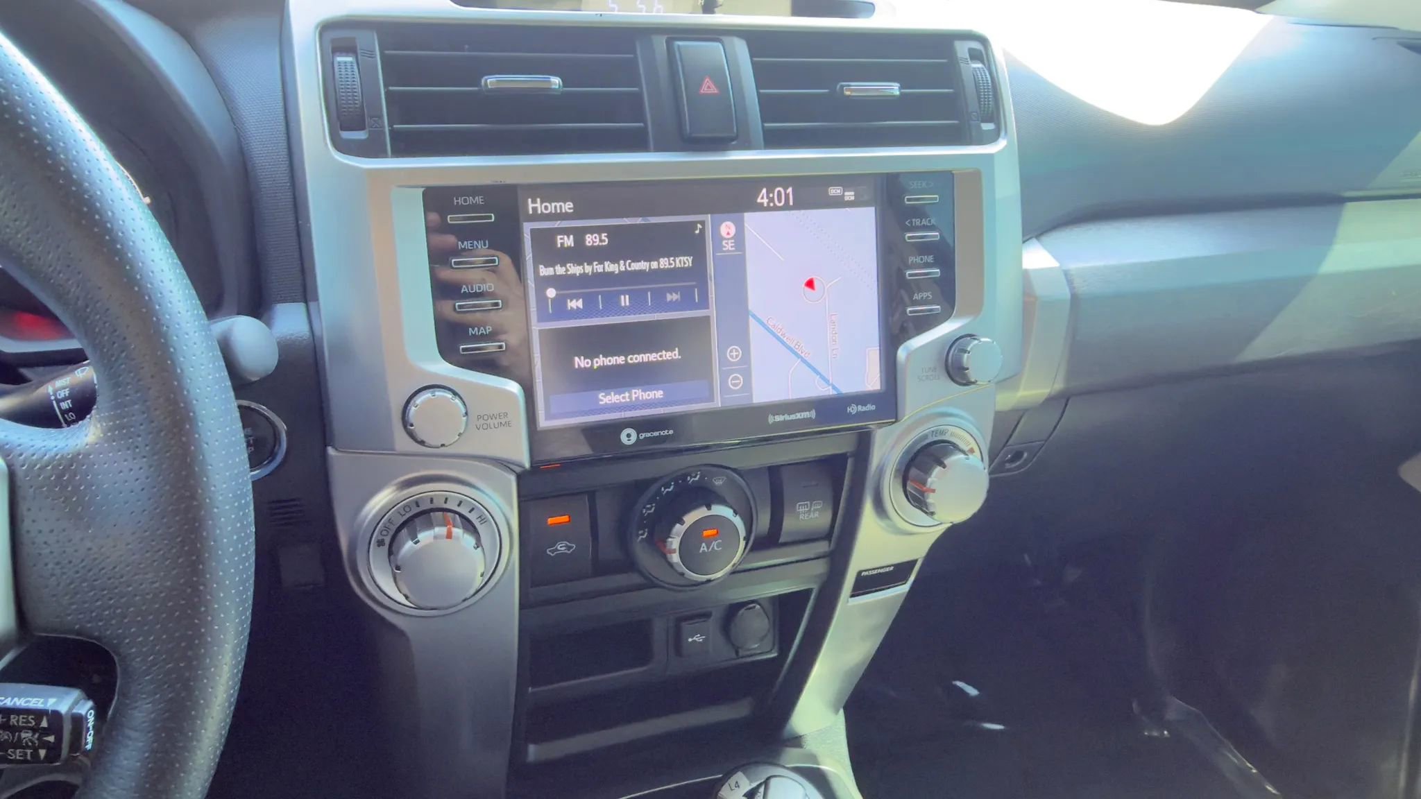 Used 2020 Toyota 4Runner SR5 Premium AWD/4WD image 17