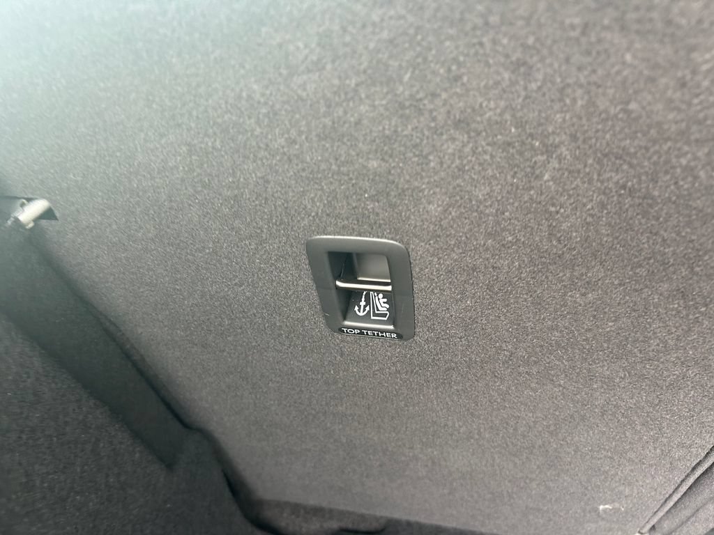 Certified 2023 Volkswagen Taos S FWD image 37