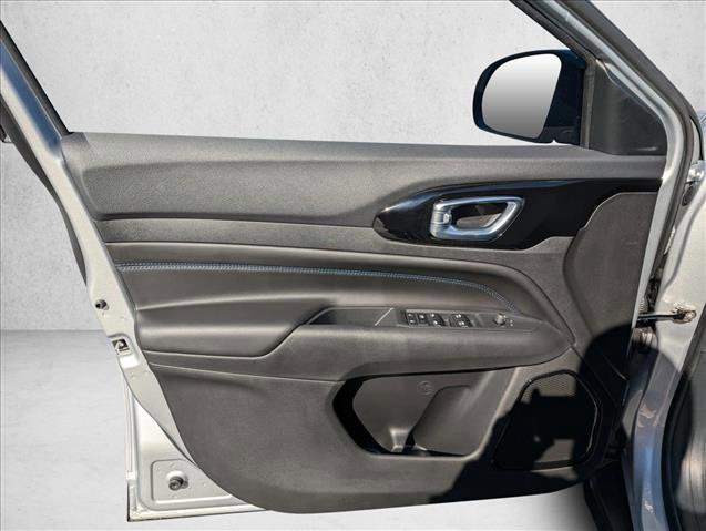 New 2026 Jeep Compass Latitude image 21