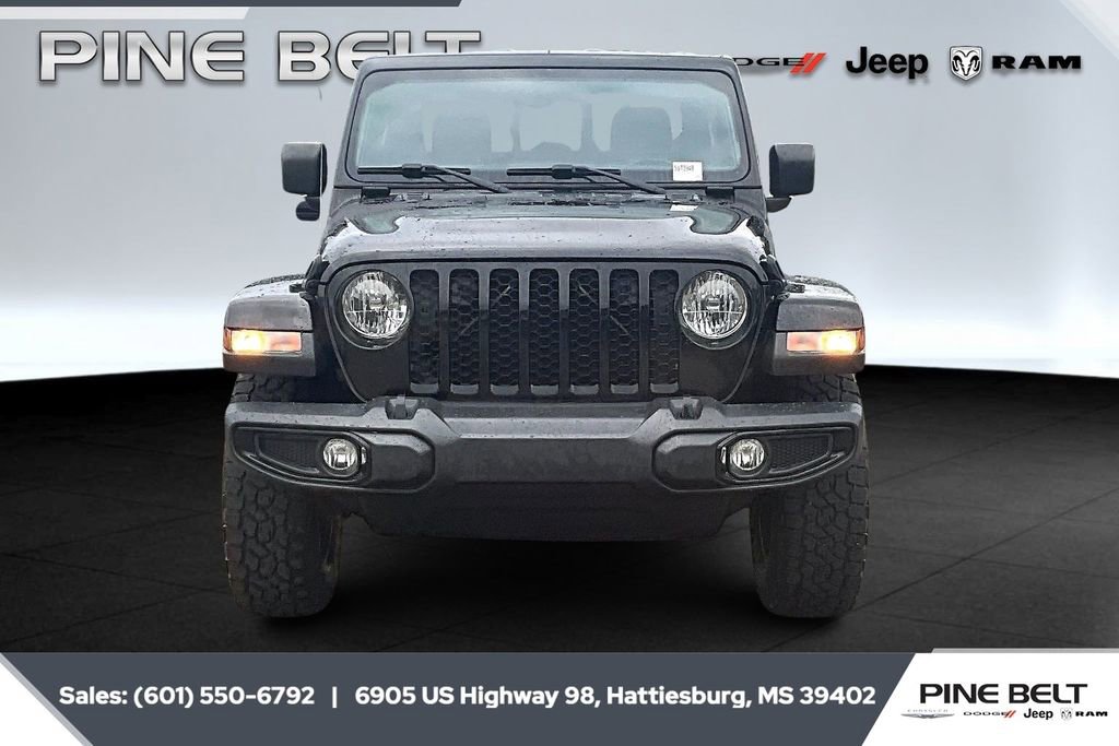 Used 2021 Jeep Gladiator Willys image 3