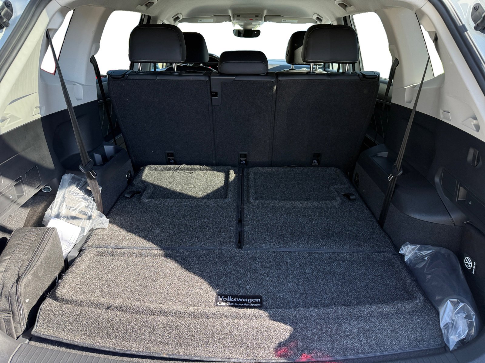 Used 2023 Volkswagen Tiguan SE image 17