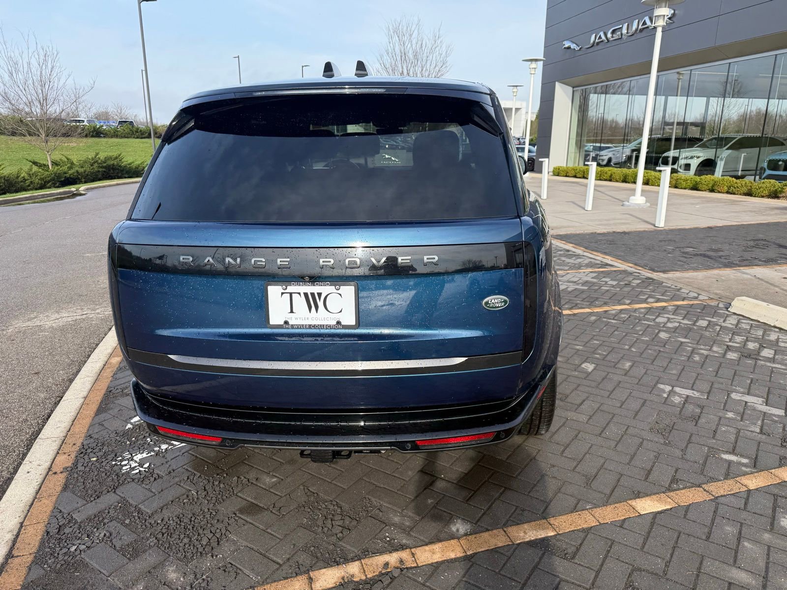 Used 2023 Land Rover Range Rover SE image 6