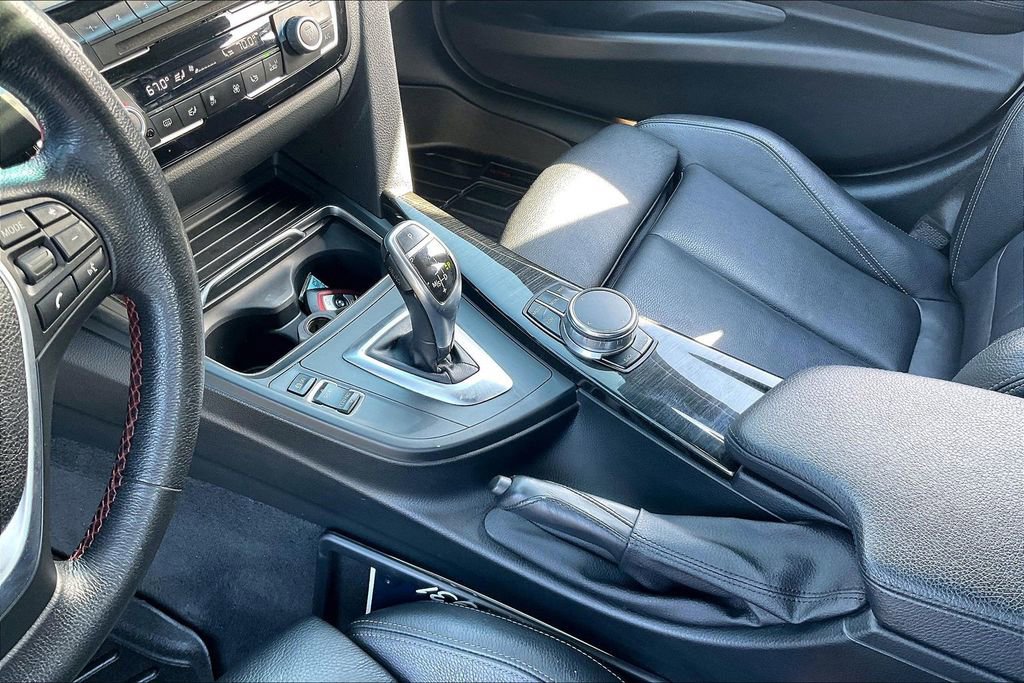 Used 2018 BMW 330i Sedan RWD image 16