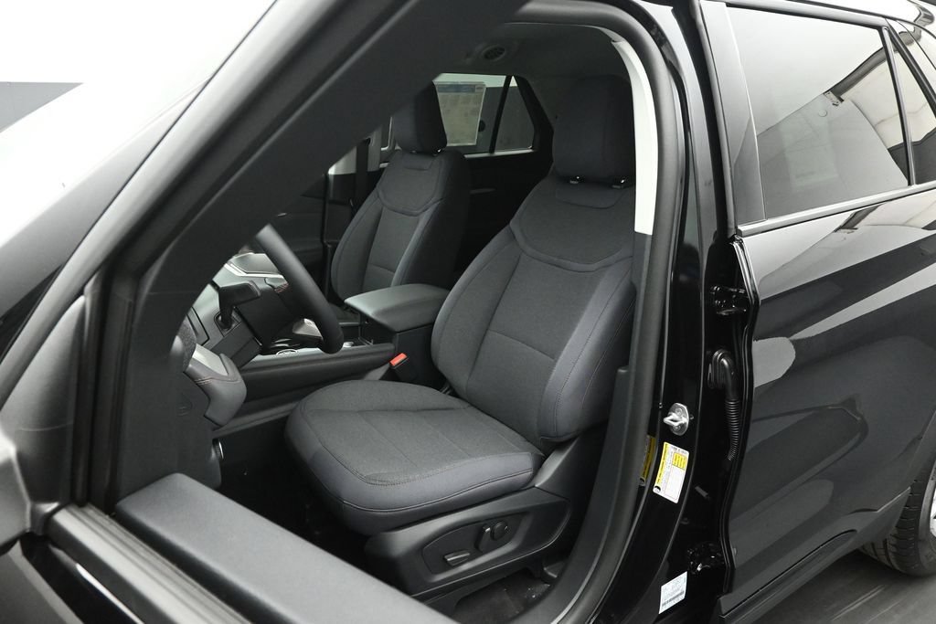 New 2026 Ford Explorer Active RWD image 8