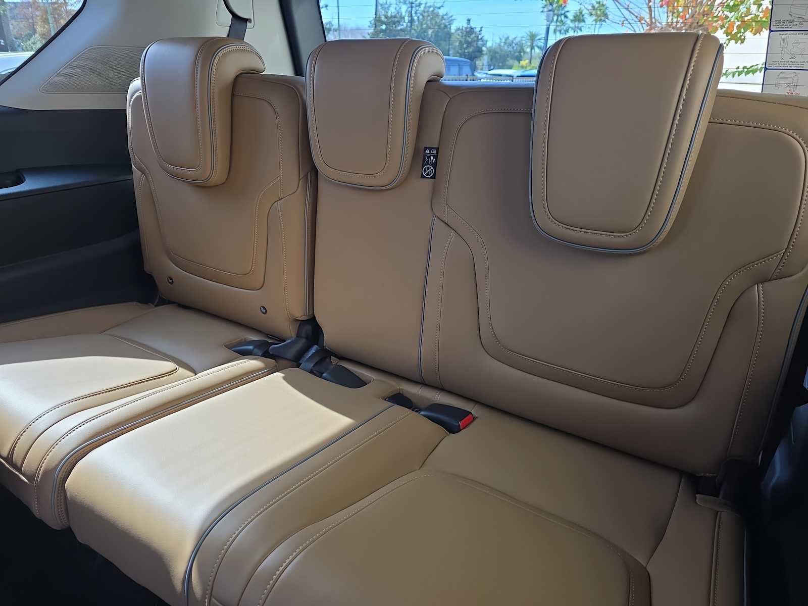 New 2026 INFINITI QX80 Luxe w/ Cargo Package image 9