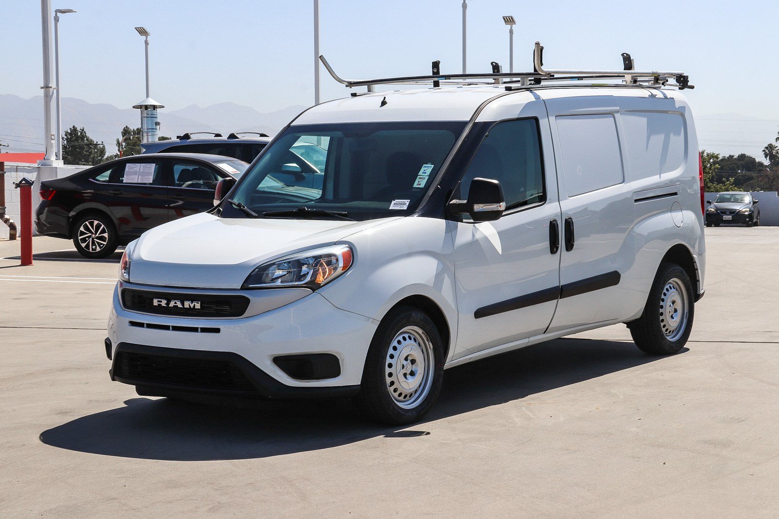 Used 2022 RAM ProMaster City Tradesman FWD image 3