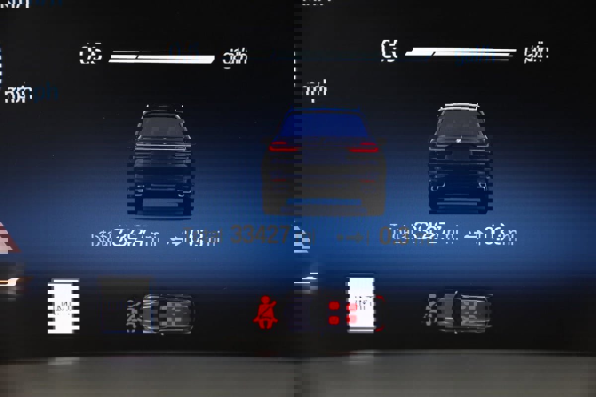 Used 2023 BMW X7 xDrive40i w/ Premium Package image 41