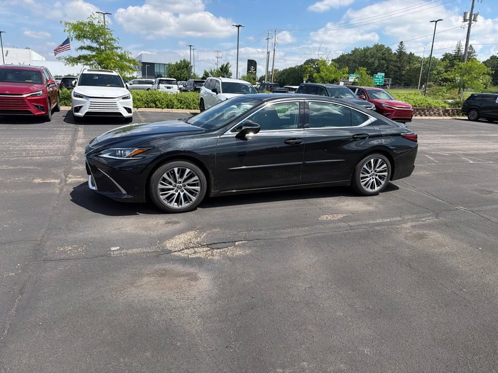 Certified 2021 Lexus ES 350 w/ Premium Package FWD image 3