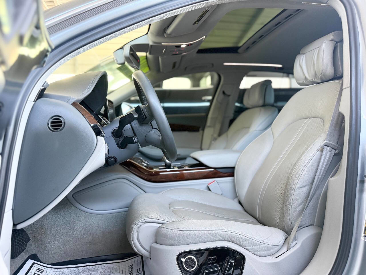 Used 2012 Audi A8 L 4.2 image 12