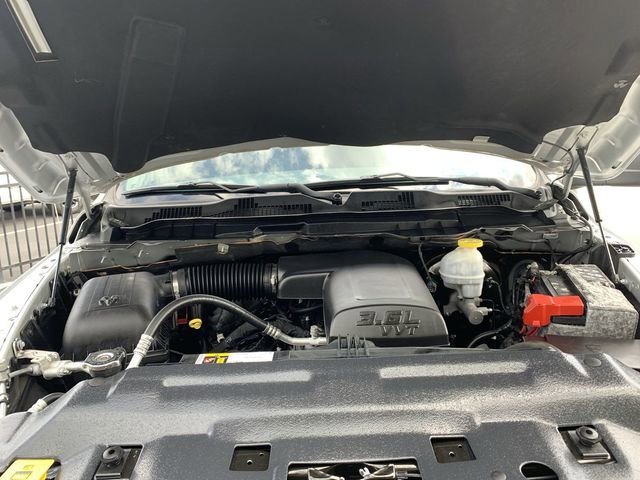 Used 2018 RAM 1500 Express RWD image 16