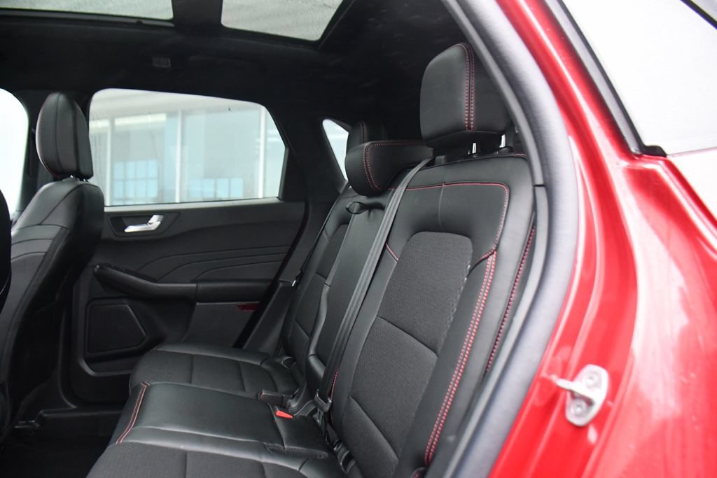 Used 2025 Ford Escape ST-Line w/ Tech Pack #1 AWD/4WD image 21