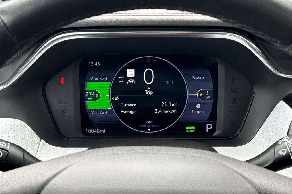 Used 2023 Chevrolet Bolt EUV Premier w/ Sun & Sound Package FWD image 36