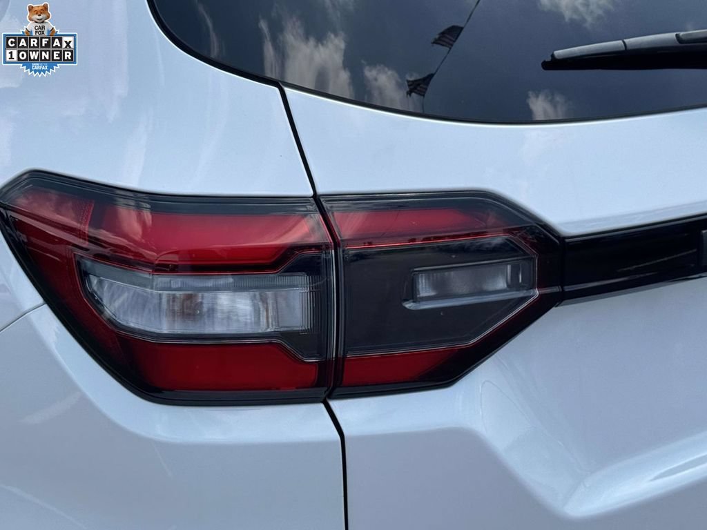 Used 2023 Honda Pilot Touring image 9