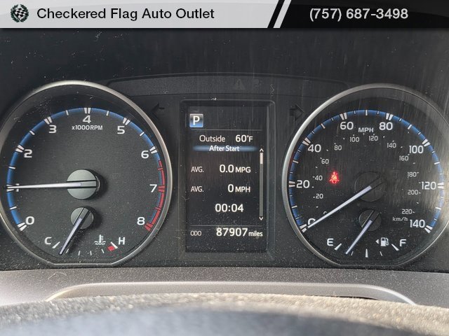 Used 2018 Toyota RAV4 LE image 11