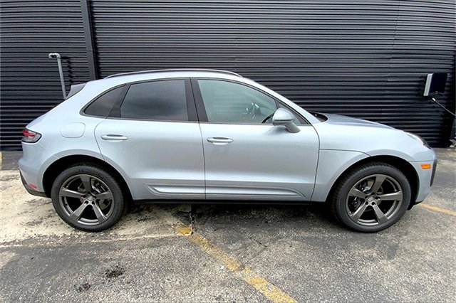 New 2025 Porsche Macan image 11