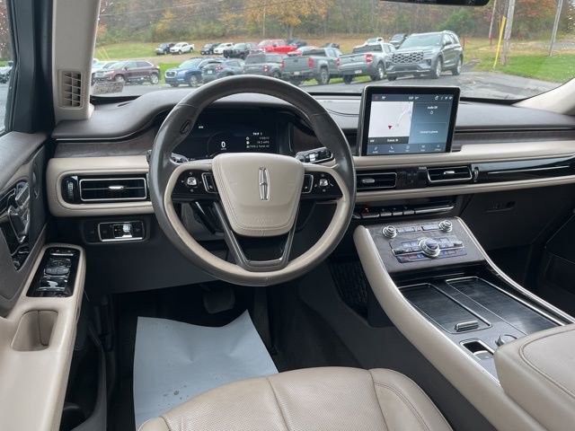 Used 2023 Lincoln Aviator Reserve w/ Equipment Group 201A image 32
