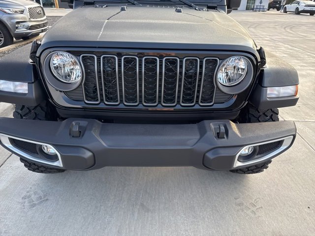 New 2025 Jeep Gladiator Sport image 13