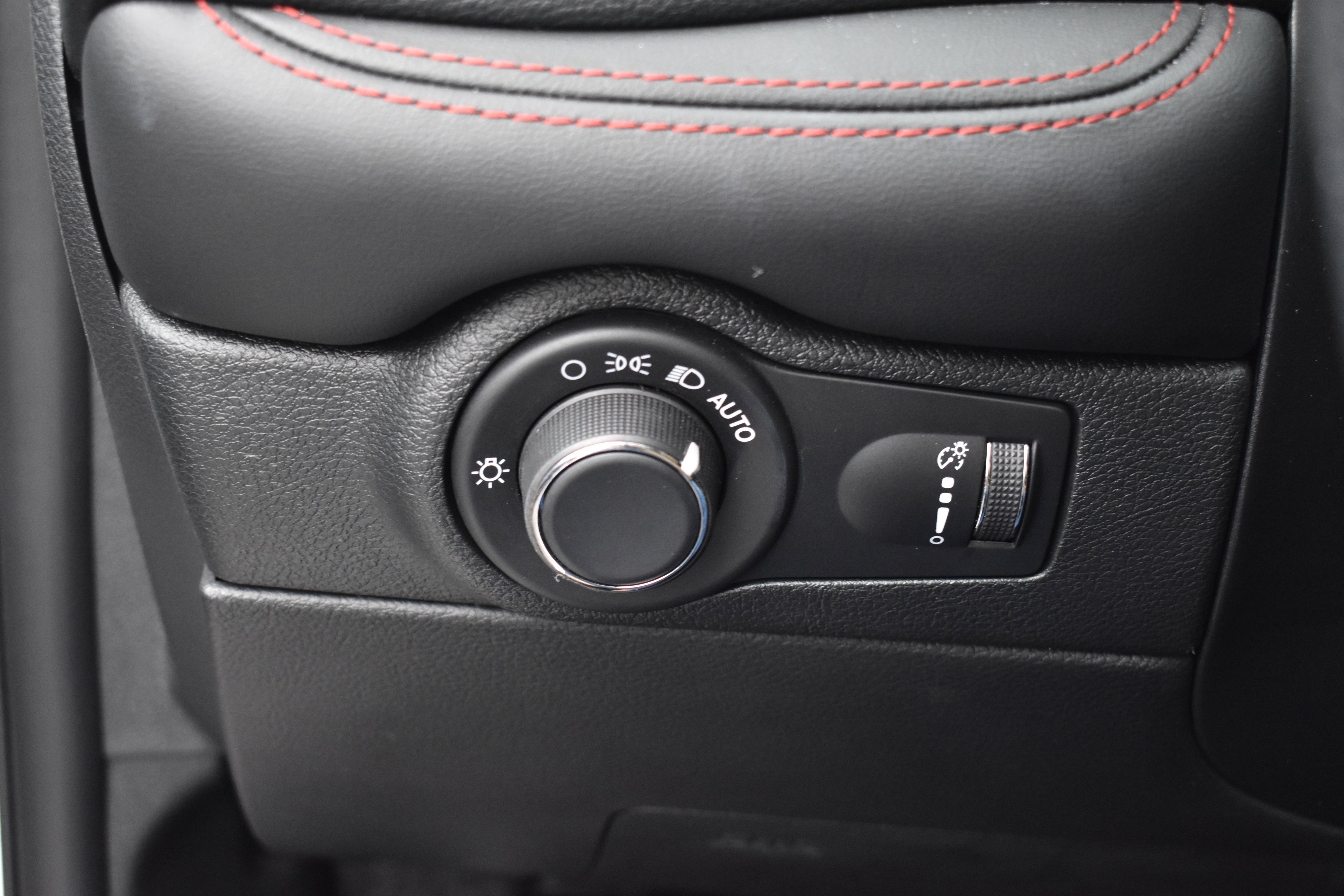 Used 2024 Dodge Durango GT image 16