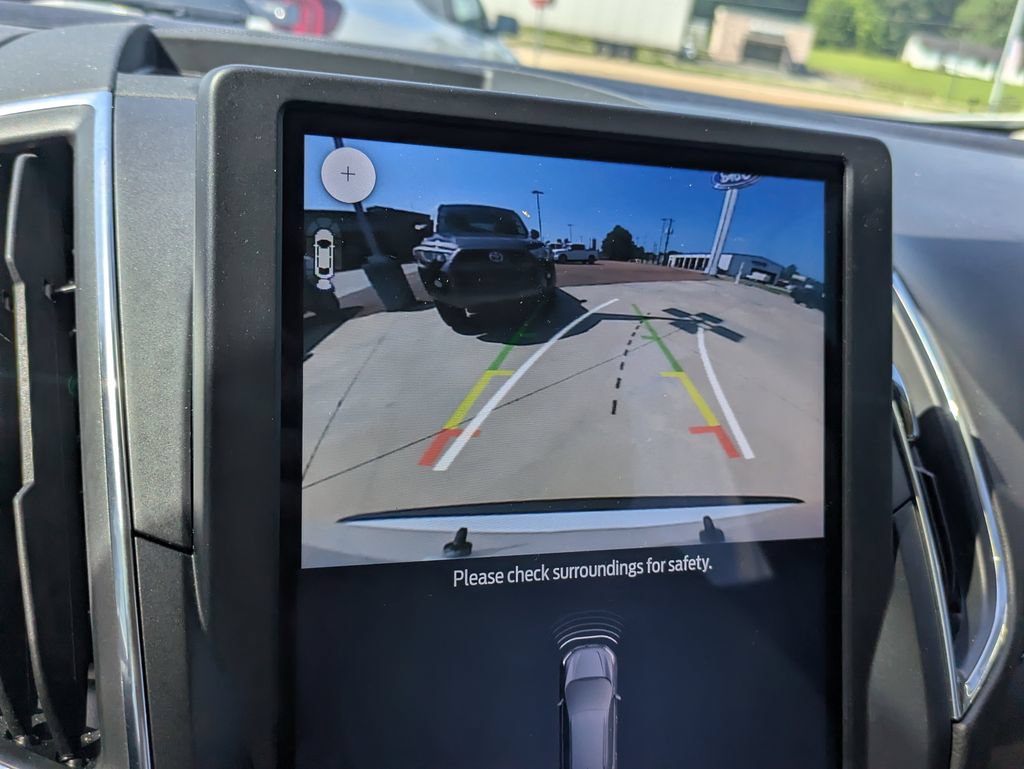 Used 2022 Ford Edge Titanium w/ Equipment Group 301A AWD/4WD image 19