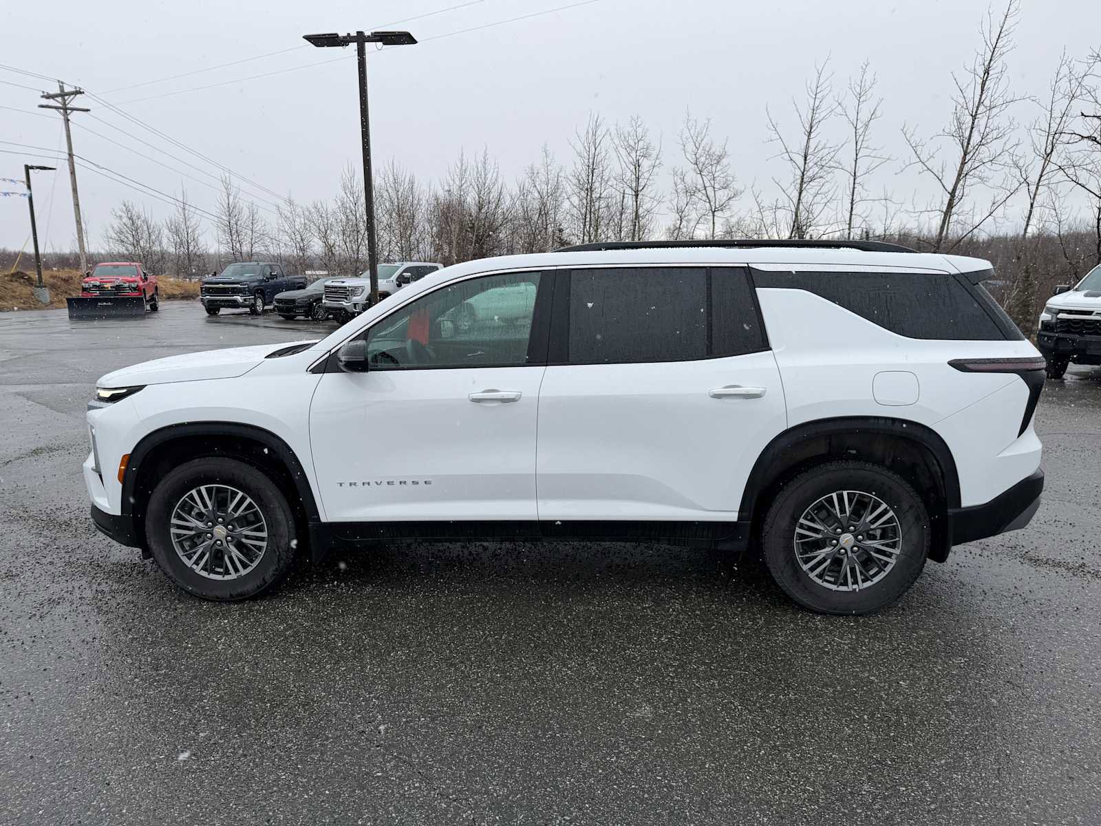Used 2026 Chevrolet Traverse LT w/ LPO, Floor Liner Package image 2