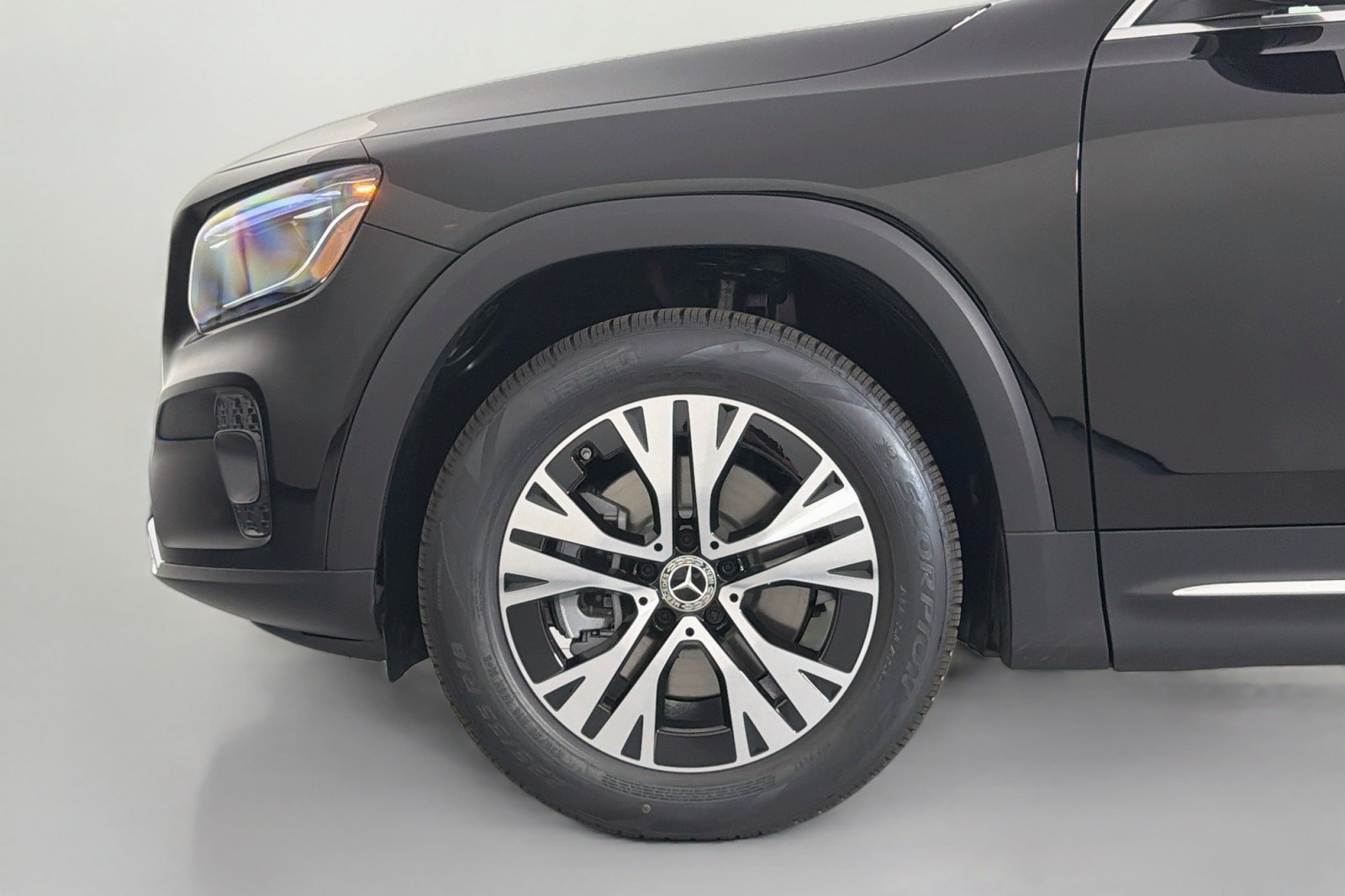 New 2026 Mercedes-Benz GLB 250 image 9