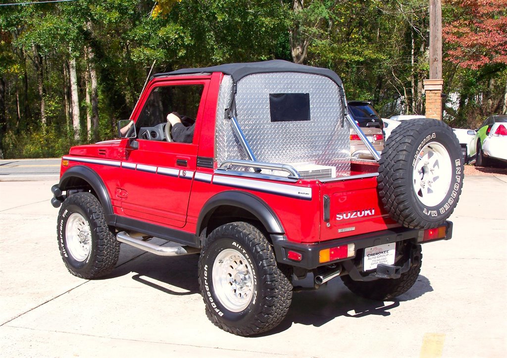 Used 1987 Suzuki Samurai 4WD Soft Top image 2