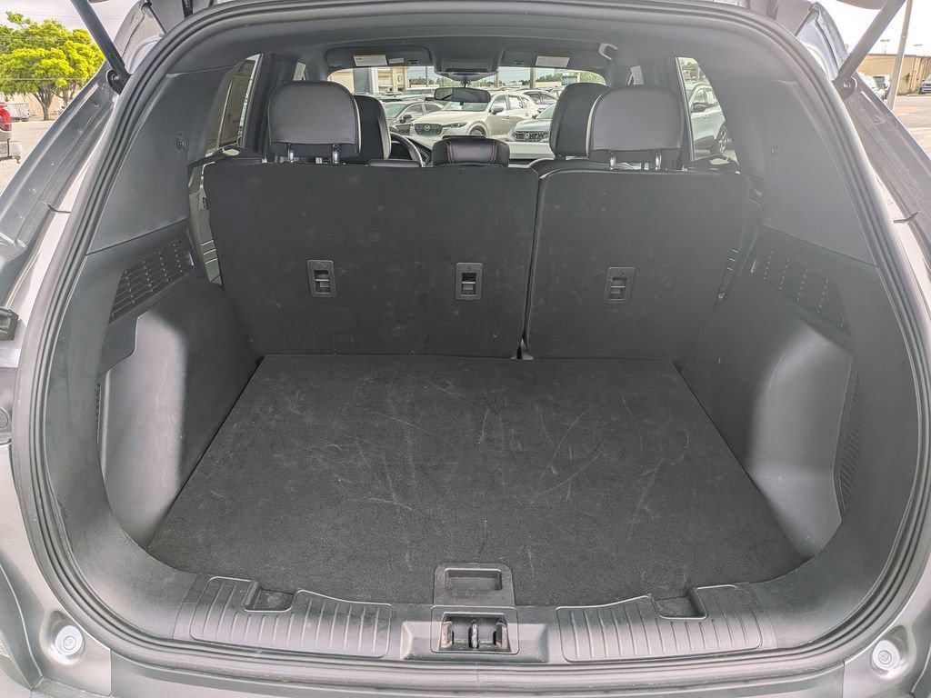 Used 2025 Ford Escape ST-Line FWD image 12