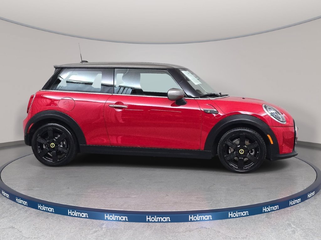 Used 2024 MINI Cooper SE FWD image 5
