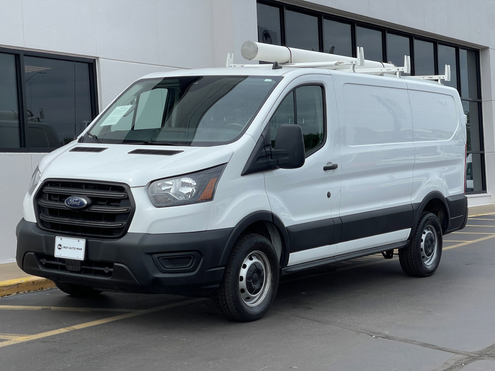 Used 2020 Ford Transit 250 Low Roof RWD image 4