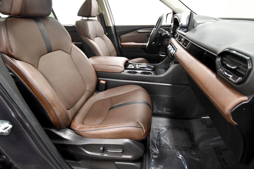 Certified 2025 Honda Pilot Elite image 19