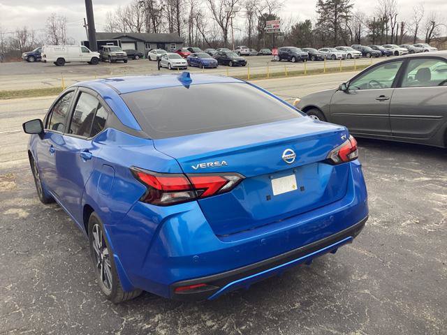 Used 2022 Nissan Versa SV FWD image 9