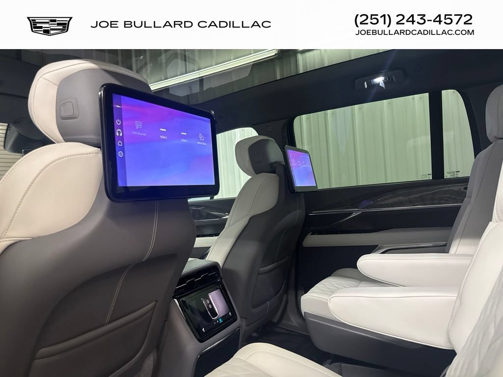 New 2026 Cadillac Escalade IQL Luxury w/ LPO, Floor Liner Package AWD/4WD image 20