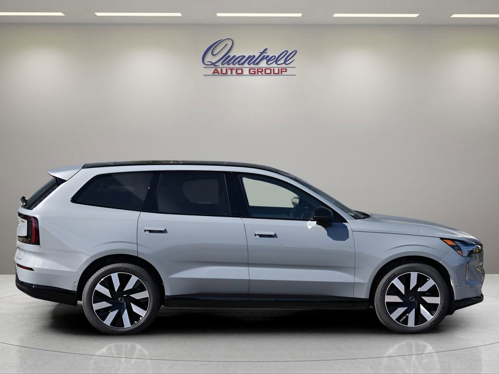 Used 2025 Volvo EX90 Ultra image 3