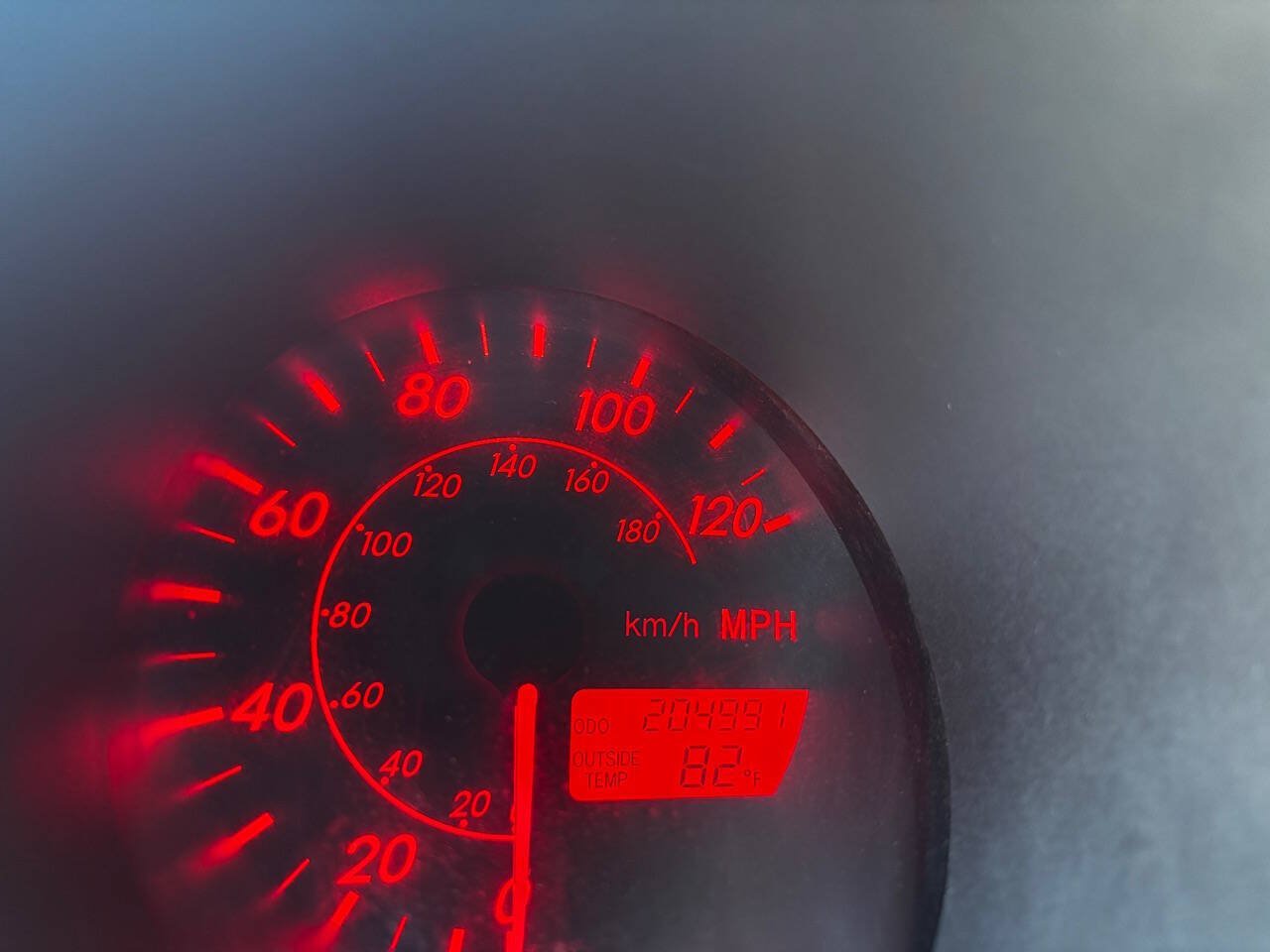 Used 2003 Pontiac Vibe w/ Power Group Value Package FWD image 22