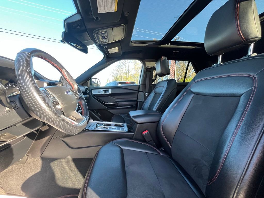 Used 2022 Ford Explorer ST-Line w/ Class IV Trailer Tow Package RWD image 20