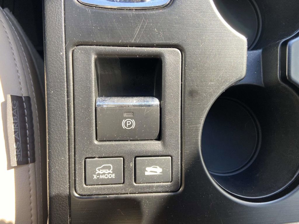 Used 2018 Subaru Outback 3.6R Limited image 29