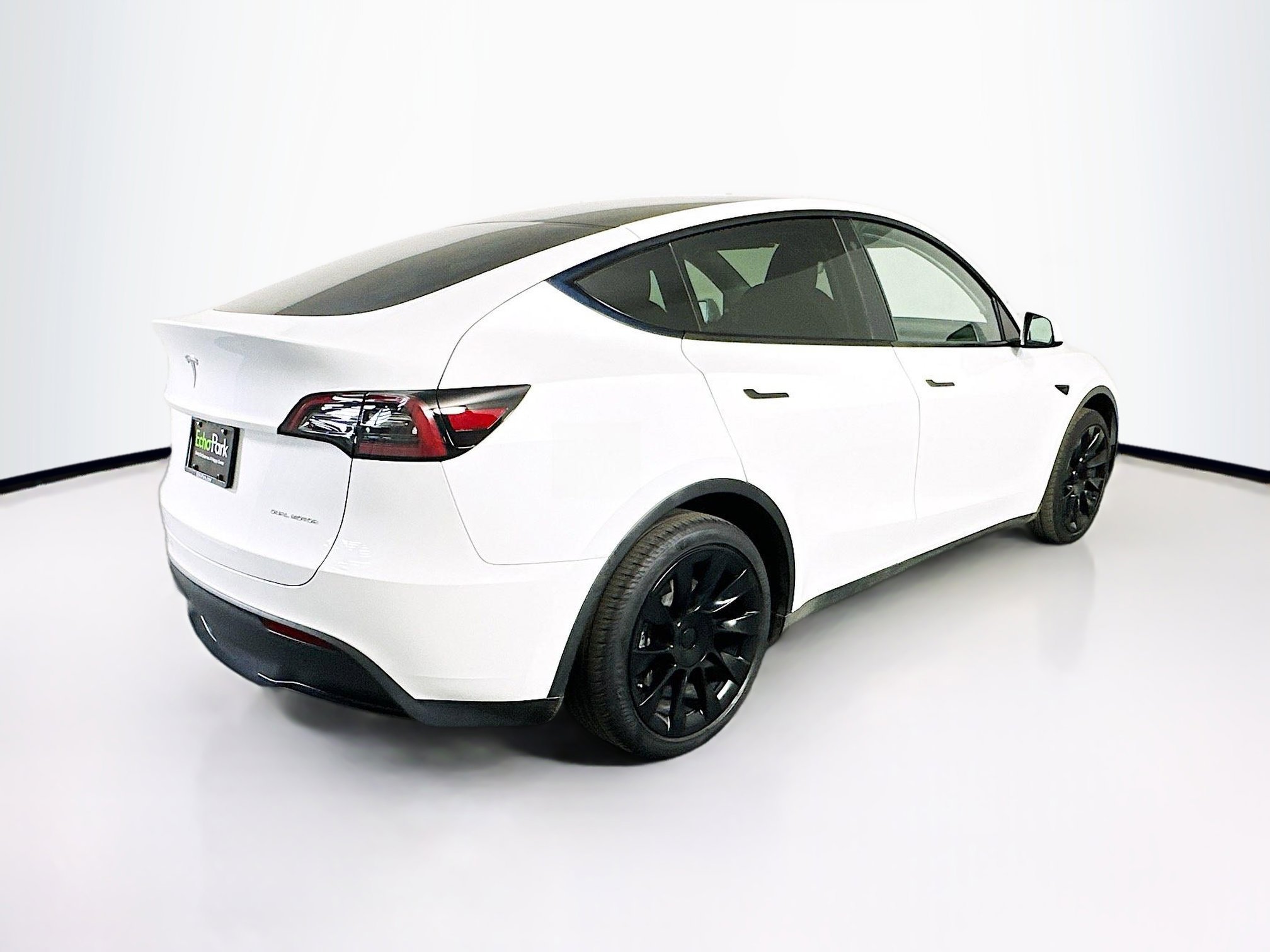 Used 2023 Tesla Model Y Long Range AWD/4WD image 9