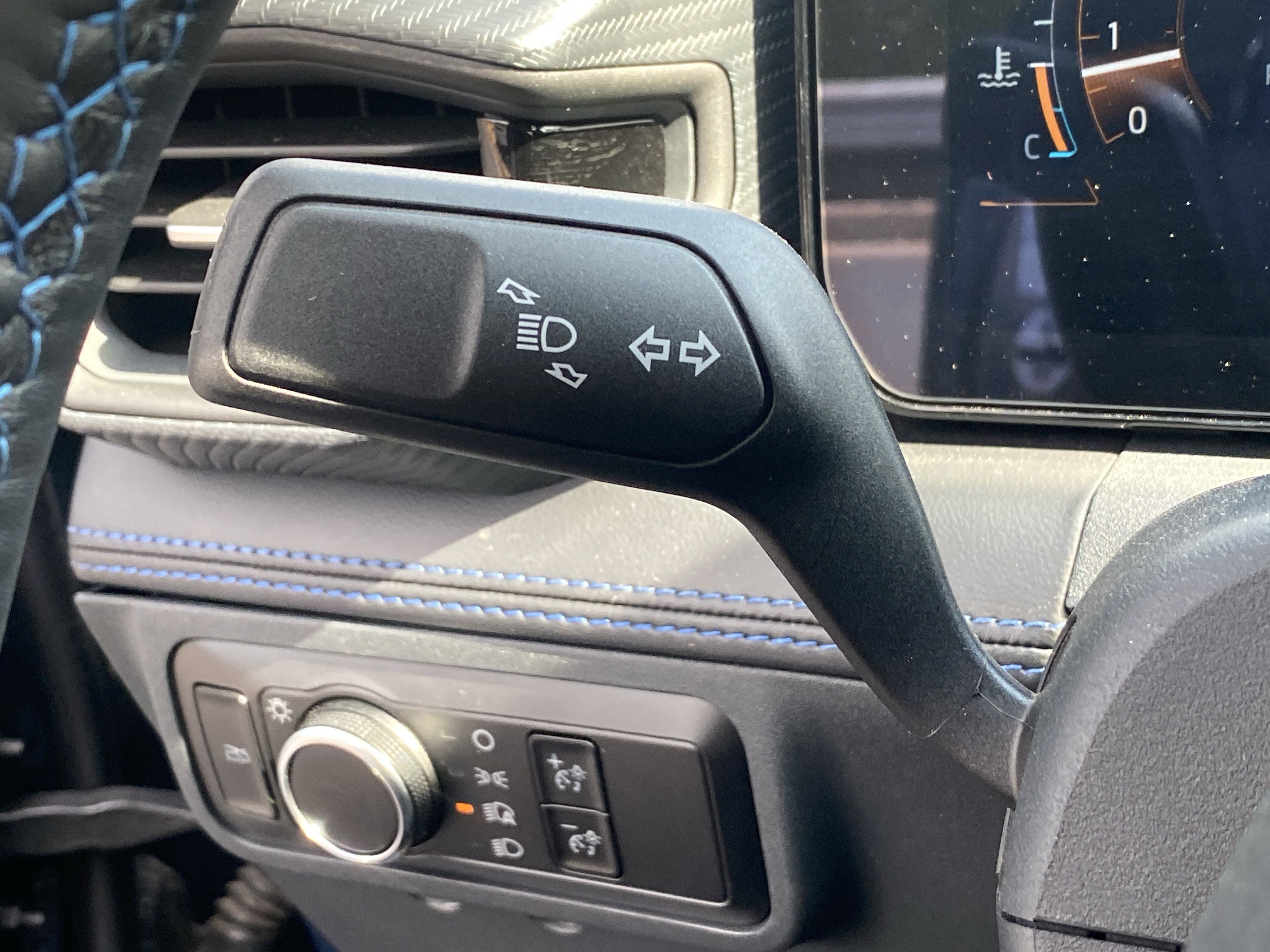 Used 2025 Ford Mustang Dark Horse RWD image 29